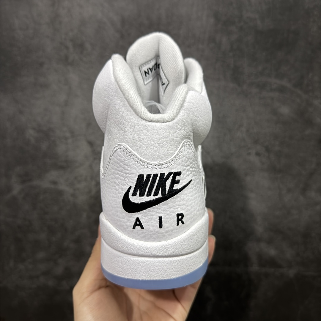 图片[4]-【GX纯原】Air Jordan 5 AJ5 “复刻白银” HQ7978-103 原厂材料 原厂模具 原厂楦头 市场正确版本 区分错版 国内一线大厂出品 匠心打造 原厂皮料原厂数据 全新纸板 模具打造 外贸 平台高端零售专供品质 品质毋庸置疑 一眼正品既视感 细节均已解码 尺码：40 40.5 41 42 42.5 43 44 44.5 45 46 47.5 48.5-选品中心