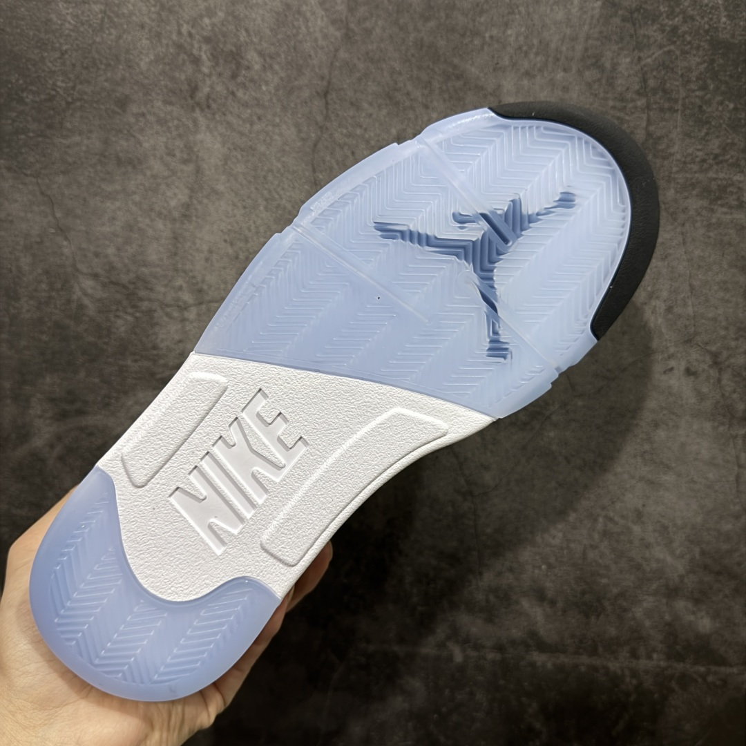 图片[9]-【GX纯原】Air Jordan 5 AJ5 “复刻白银” HQ7978-103 原厂材料 原厂模具 原厂楦头 市场正确版本 区分错版 国内一线大厂出品 匠心打造 原厂皮料原厂数据 全新纸板 模具打造 外贸 平台高端零售专供品质 品质毋庸置疑 一眼正品既视感 细节均已解码 尺码：40 40.5 41 42 42.5 43 44 44.5 45 46 47.5 48.5-选品中心