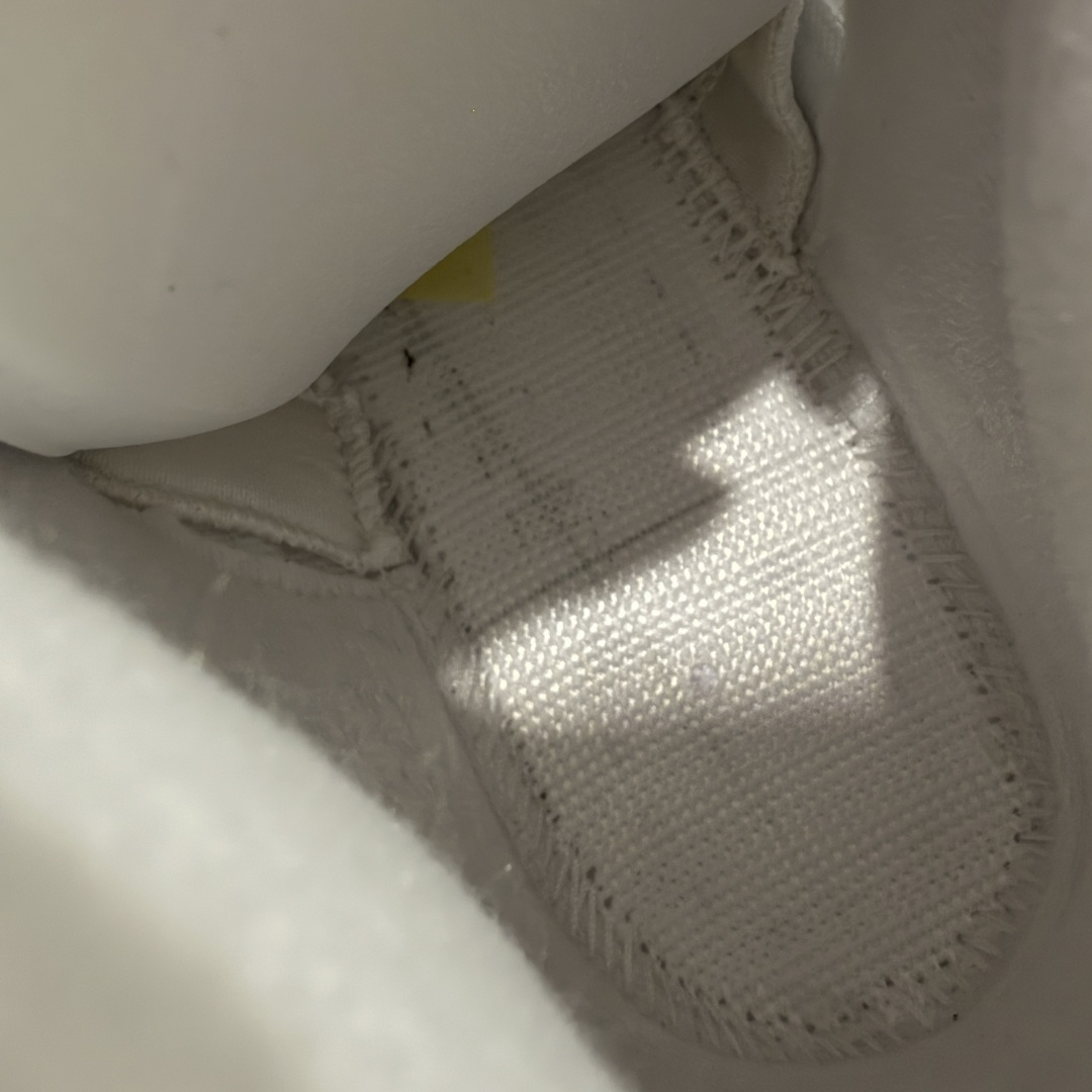 图片[8]-【GX纯原】Air Jordan 5 AJ5 “复刻白银” HQ7978-103 原厂材料 原厂模具 原厂楦头 市场正确版本 区分错版 国内一线大厂出品 匠心打造 原厂皮料原厂数据 全新纸板 模具打造 外贸 平台高端零售专供品质 品质毋庸置疑 一眼正品既视感 细节均已解码 尺码：40 40.5 41 42 42.5 43 44 44.5 45 46 47.5 48.5-选品中心