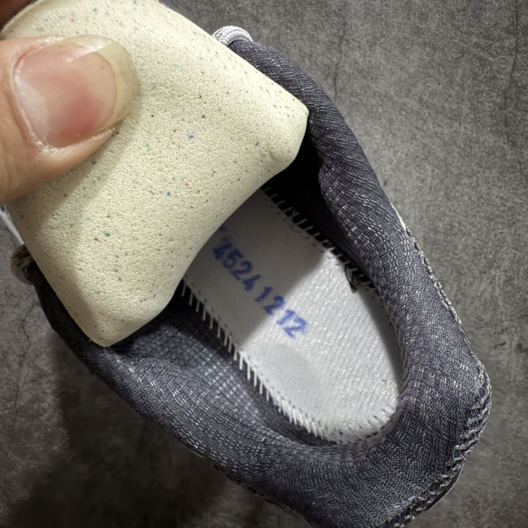 图片[8]-【总裁版本】Kith x Asics Gel Kayano 12.1 亚瑟士卡亚诺12.1代系列低帮轻量缓震休闲运动跑步鞋 采用环保太空合成革配合透气网眼布鞋面材质 中底3D可视GEL缓震胶效果 升级EVA全新缓震中底部位科技组合耐磨橡胶外底片 尺码：36 37 37.5 38 39 39.5 40.5 41.5 42 42.5 43.5 44 44.5 45 46-选品中心