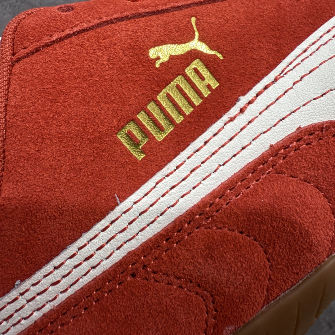 图片[3]-【渠道纯原版】Puma Speedcat OG Sparco 彪马罗马阿莫尔系列 复古运动休闲赛车跑鞋红白马年限定 408848-01 目前市场最优版本 无论是版型 细节 烫金刺绣走线 完全碾压市场任意版本 欢迎对比🆚 工厂耗时3个月开发 原装档案原数据纸版楦型 采用固色翻毛皮鞋面材质(正确二次成型\’猛帮\’成型工艺🆚区别市面版本!!) 外置原数据开发轻量耐磨橡胶大底💪🏻 全球知名运动品牌PUMA宝马赛车系列 融合了宝马车队的标志性配色 以趣味十足又前卫复古的设计引领潮流 将赛道精神融入街头时尚 开启前卫竞速之旅 主打前卫复古风 Roma鞋款的鞋侧以复古的流线造型 缀以宝马经典Logo 巧妙吸睛 而Speedcat鞋款以亮眼三色条纹元素缀以舒适鞋面 赋予了独特的个性美学 演绎赛车的无尽能量 尺码：35.5-45-选品中心