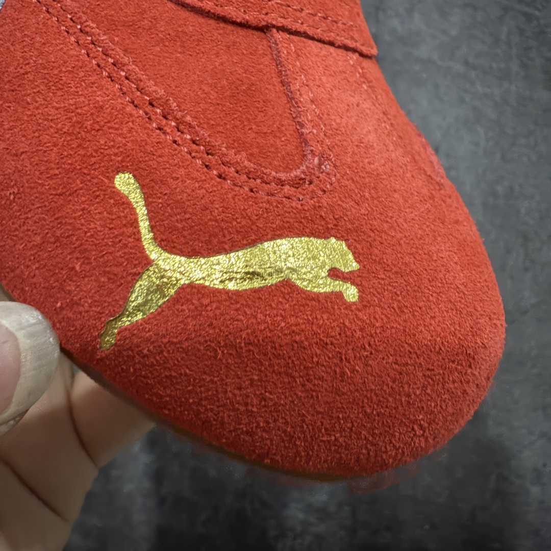 图片[5]-【渠道纯原版】Puma Speedcat OG Sparco 彪马罗马阿莫尔系列 复古运动休闲赛车跑鞋红白马年限定 408848-01 目前市场最优版本 无论是版型 细节 烫金刺绣走线 完全碾压市场任意版本 欢迎对比🆚 工厂耗时3个月开发 原装档案原数据纸版楦型 采用固色翻毛皮鞋面材质(正确二次成型\’猛帮\’成型工艺🆚区别市面版本!!) 外置原数据开发轻量耐磨橡胶大底💪🏻 全球知名运动品牌PUMA宝马赛车系列 融合了宝马车队的标志性配色 以趣味十足又前卫复古的设计引领潮流 将赛道精神融入街头时尚 开启前卫竞速之旅 主打前卫复古风 Roma鞋款的鞋侧以复古的流线造型 缀以宝马经典Logo 巧妙吸睛 而Speedcat鞋款以亮眼三色条纹元素缀以舒适鞋面 赋予了独特的个性美学 演绎赛车的无尽能量 尺码：35.5-45-选品中心