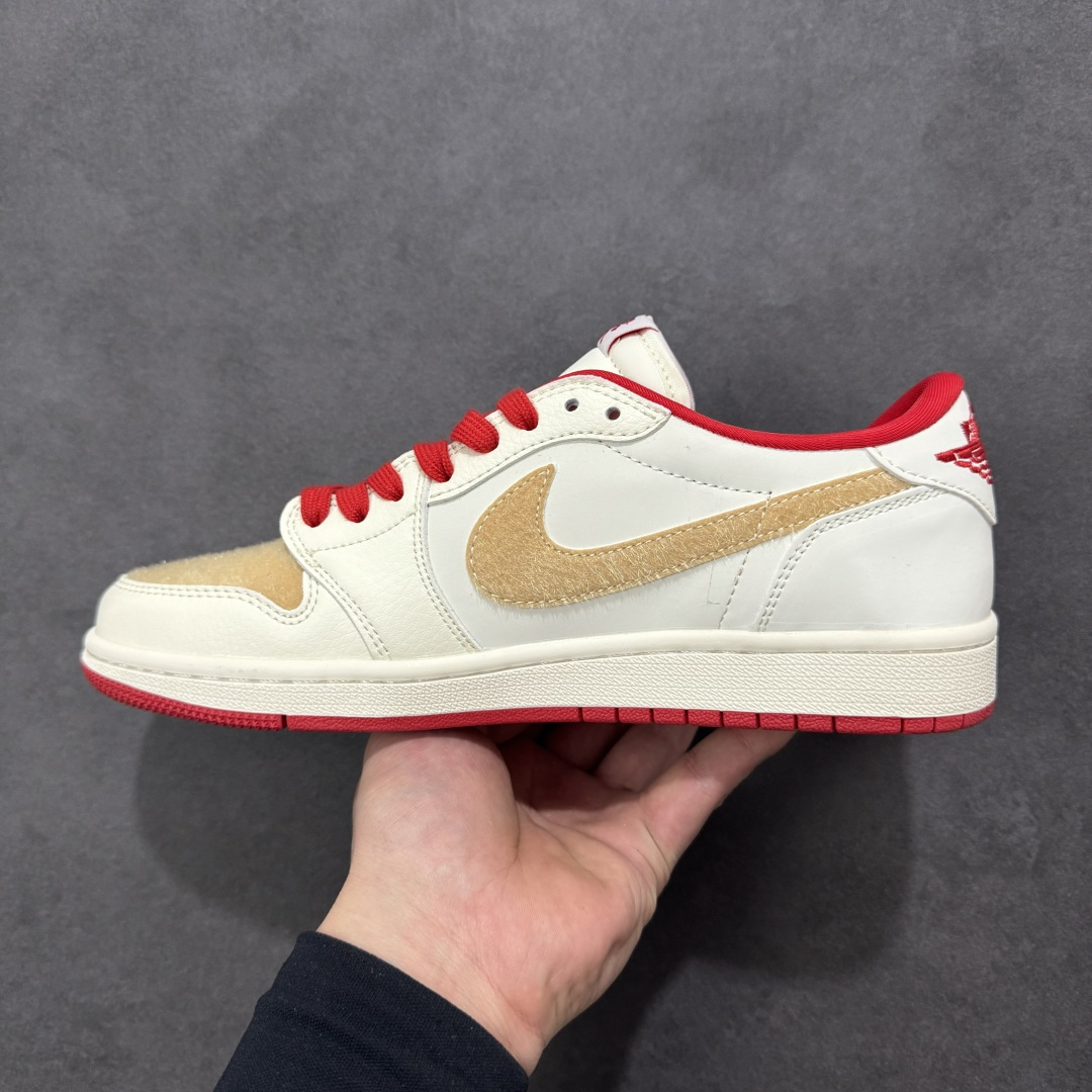 图片[2]-【定制版】Air Jordan 1 Low AJ1 乔1米白色 高端定制 低帮复古篮球鞋 FC1688-250  #定制鞋盒 大厂纯原品质出货 超高清洁度 皮料切割干净无任何毛边 细节完美  尺码：36 36.5 37.5 38 38.5 39 40 40.5 41 42 42.5 43 44 44.5 45-选品中心