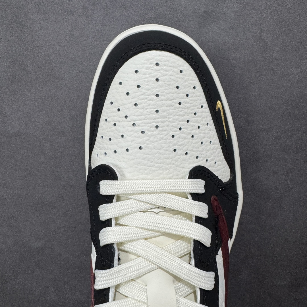 图片[8]-【定制版】乔丹Fragment x Travis Scott xDior Air Jordan 1 Low 三方联名倒钩，整双鞋以全荔枝皮打造，腰身搭配白色「倒勾」，再点缀上Travis Scott 标志性的Logo，后跟处以藤原浩最拿手的蓝色为主色调，完善极具Fragment Design的白蓝黑设计风格，左右脚分别以Travis Scott鬼脸和乔丹飞翼加以修饰，彰显出三方联名的奢华格调 尺码： 36 36.5 37.5 38 38.5 39 40 40.5 41 42 42.5 43 44 45 货号：NH0601-060-选品中心