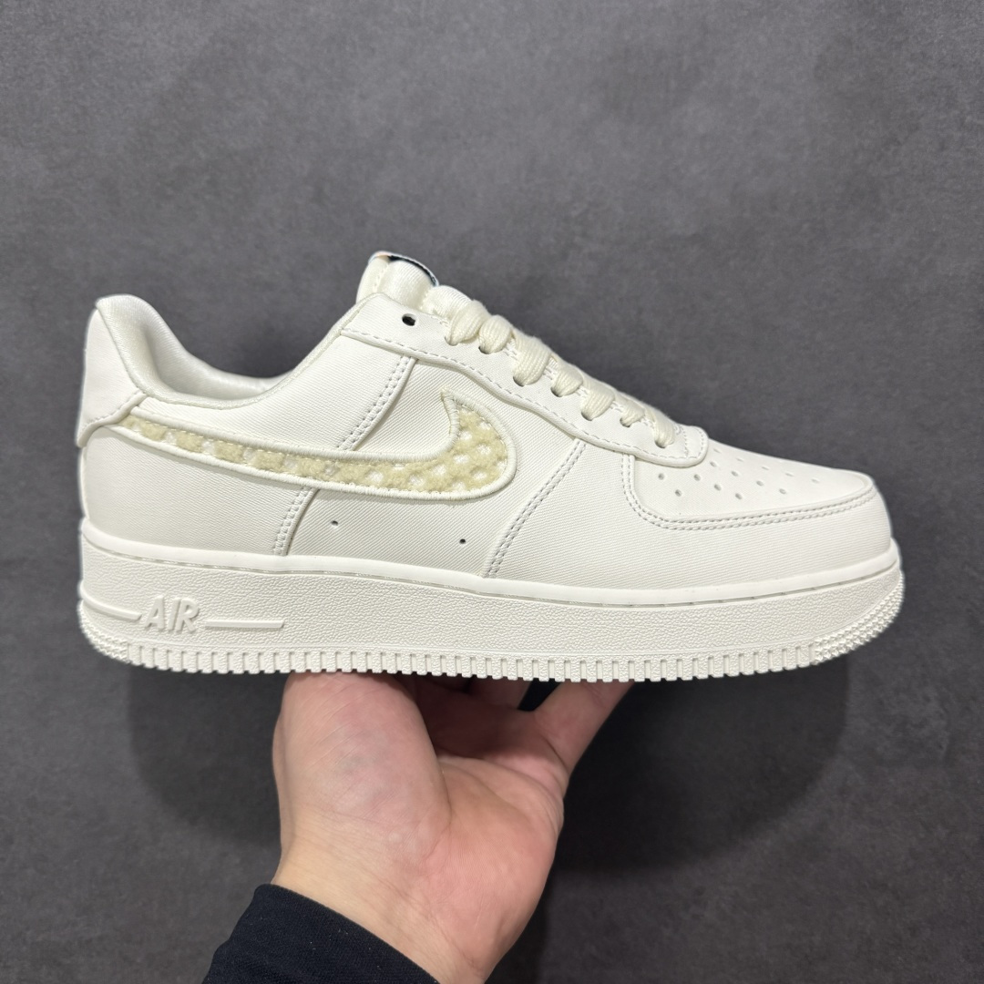 【公司级】NK Air Force 1 Low 空军一号果冻低帮休闲板鞋 IH7351-010 原厂冲刀皮料切割干净 无任何毛边 打造纯正空军 全掌内置蜂窝气垫 原盒配件 原厂中底钢印、拉帮完美 全套原楦原模倾力打造完美版型 尺码：36 36.5 37.5 38 38.5 39 40 40.5 41 42 42.5 43 44 44.5 45-选品中心