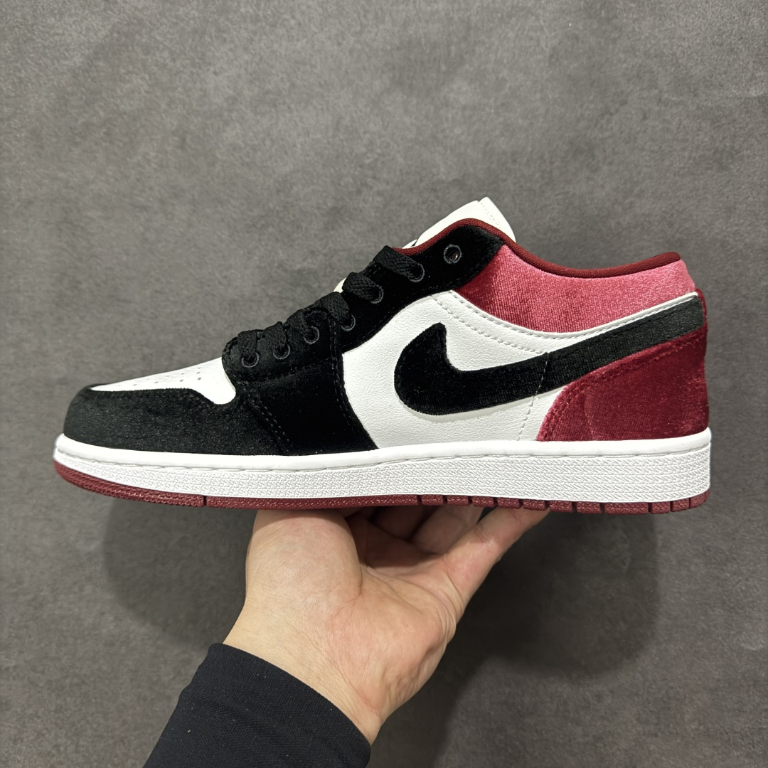 图片[2]-【H11版本】耐克Nike Air Jordan 1 AJ1经典复古经典低帮百搭文化篮球鞋 FZ3242-001 公司级真标半码制#原档案原数据开发版型#采用荔枝纹头层皮革鞋面材质#原厂立体填充鞋舌海绵#中底注胶孔及缜密中底拉帮工艺#原数据开发模具大底 尺码：35.5 36 36.5 37.5 38 38.5 39 40 40.5 41 42 42.5 43 44 44.5 45 46 47.5 编码：H11B250260-选品中心