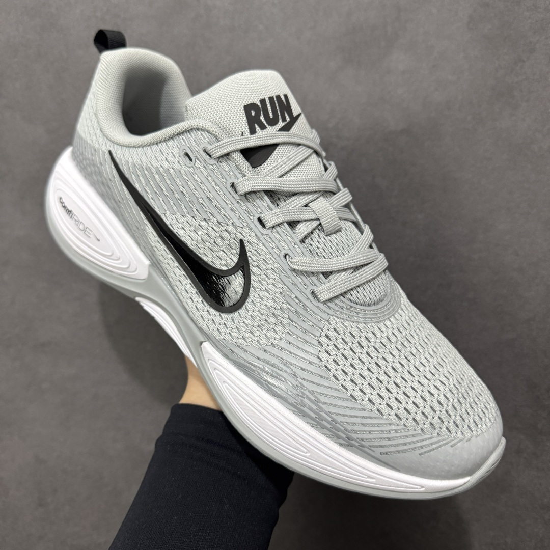 图片[3]-【公司级】NIKE COMFIRIDE 透气防震运动跑步鞋 搭载柔软厚实的 ComfiRide 泡绵缓震配置，助你征服充满挑战的路面，大步流星，微笑前行。该鞋款舒适非凡，让你爱不释脚。织物与合成材质组合鞋面，帮助双足保持稳固。鞋款搭载缓震配置，鞋舌和鞋口融入柔软接触点，缔造出众舒适度。橡胶外底，塑就出色抓地力，助力一路畅跑。 尺码：40-45 货号：DX5886-007-选品中心