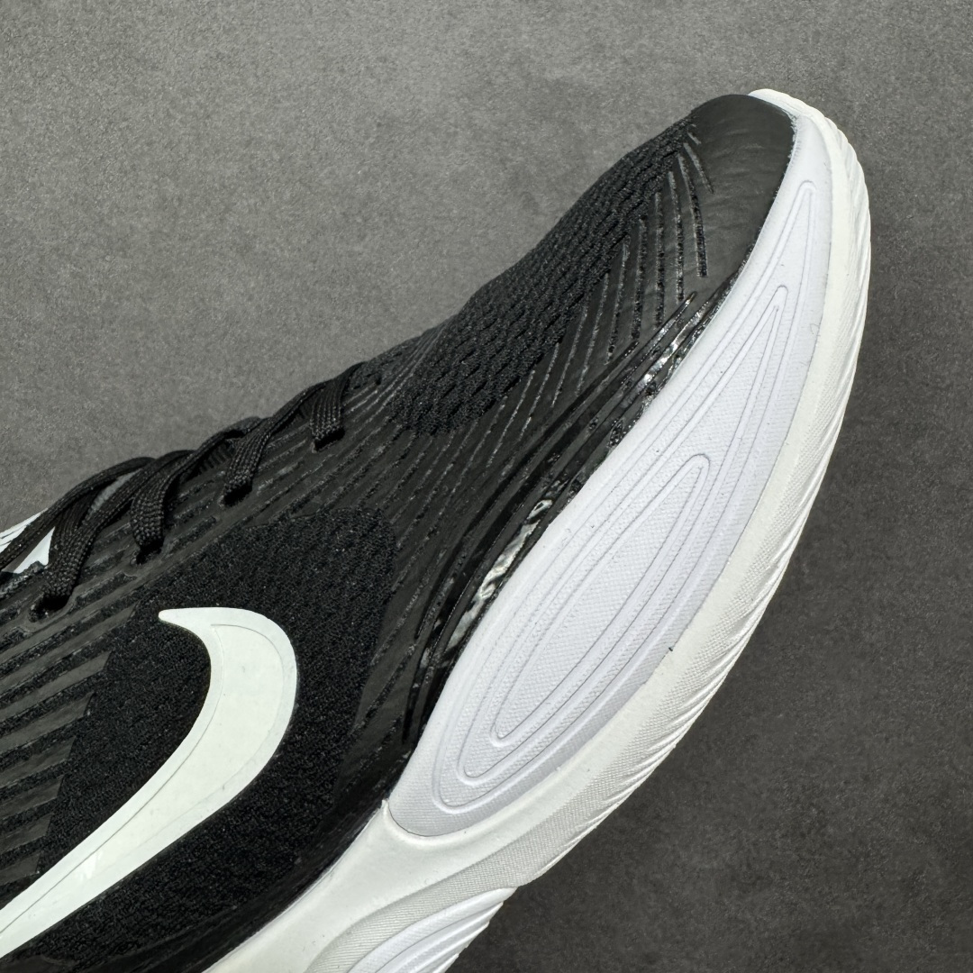 图片[5]-【公司级】NIKE COMFIRIDE 透气防震运动跑步鞋 搭载柔软厚实的 ComfiRide 泡绵缓震配置，助你征服充满挑战的路面，大步流星，微笑前行。该鞋款舒适非凡，让你爱不释脚。织物与合成材质组合鞋面，帮助双足保持稳固。鞋款搭载缓震配置，鞋舌和鞋口融入柔软接触点，缔造出众舒适度。橡胶外底，塑就出色抓地力，助力一路畅跑。 尺码：36-45 货号：DX5886-001-选品中心