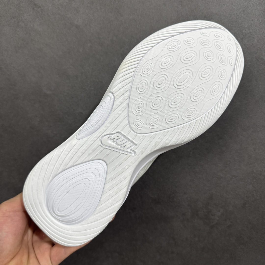 图片[9]-【公司级】NIKE COMFIRIDE 透气防震运动跑步鞋 搭载柔软厚实的 ComfiRide 泡绵缓震配置，助你征服充满挑战的路面，大步流星，微笑前行。该鞋款舒适非凡，让你爱不释脚。织物与合成材质组合鞋面，帮助双足保持稳固。鞋款搭载缓震配置，鞋舌和鞋口融入柔软接触点，缔造出众舒适度。橡胶外底，塑就出色抓地力，助力一路畅跑。 尺码：36-45 货号：DX5886-009-选品中心