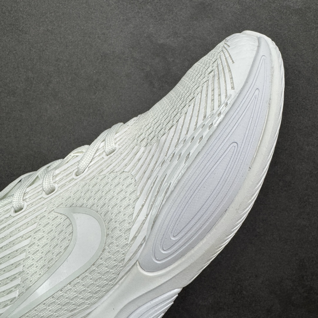 图片[5]-【公司级】NIKE COMFIRIDE 透气防震运动跑步鞋 搭载柔软厚实的 ComfiRide 泡绵缓震配置，助你征服充满挑战的路面，大步流星，微笑前行。该鞋款舒适非凡，让你爱不释脚。织物与合成材质组合鞋面，帮助双足保持稳固。鞋款搭载缓震配置，鞋舌和鞋口融入柔软接触点，缔造出众舒适度。橡胶外底，塑就出色抓地力，助力一路畅跑。 尺码：36-45 货号：DX5886-009-选品中心