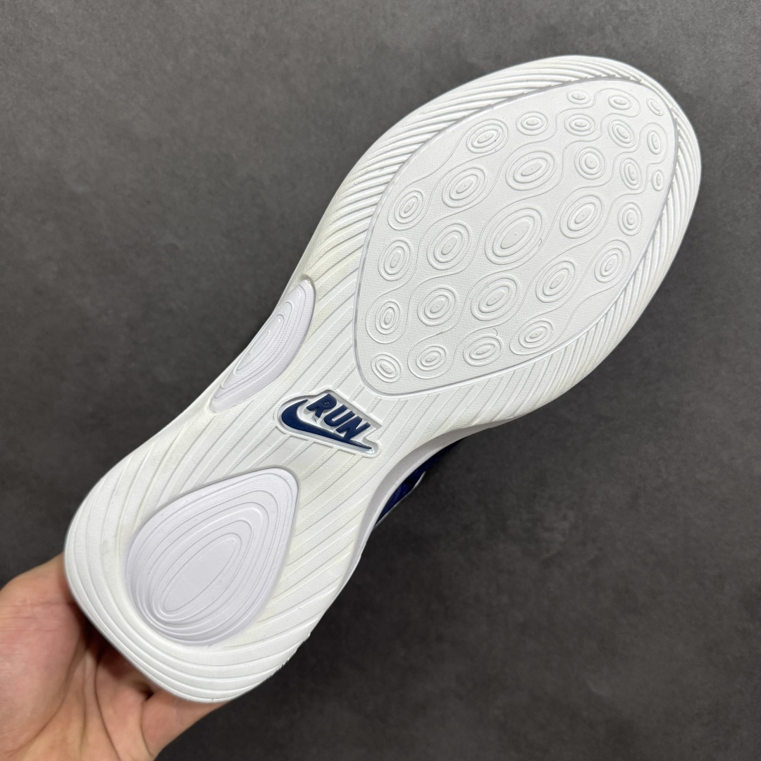 图片[9]-【公司级】NIKE COMFIRIDE 透气防震运动跑步鞋 搭载柔软厚实的 ComfiRide 泡绵缓震配置，助你征服充满挑战的路面，大步流星，微笑前行。该鞋款舒适非凡，让你爱不释脚。织物与合成材质组合鞋面，帮助双足保持稳固。鞋款搭载缓震配置，鞋舌和鞋口融入柔软接触点，缔造出众舒适度。橡胶外底，塑就出色抓地力，助力一路畅跑。 尺码：40-45 货号：DX5886-008-选品中心