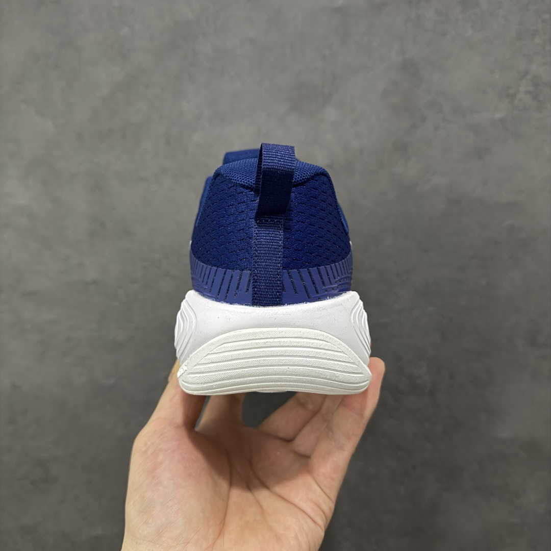 图片[4]-【公司级】NIKE COMFIRIDE 透气防震运动跑步鞋 搭载柔软厚实的 ComfiRide 泡绵缓震配置，助你征服充满挑战的路面，大步流星，微笑前行。该鞋款舒适非凡，让你爱不释脚。织物与合成材质组合鞋面，帮助双足保持稳固。鞋款搭载缓震配置，鞋舌和鞋口融入柔软接触点，缔造出众舒适度。橡胶外底，塑就出色抓地力，助力一路畅跑。 尺码：40-45 货号：DX5886-008-选品中心