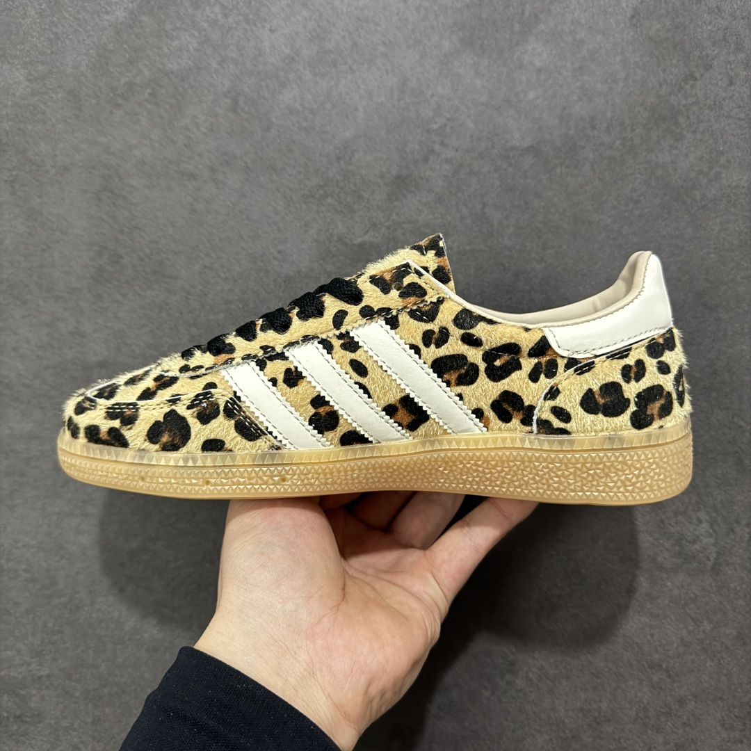 图片[2]-【公司级】Ad Handball Spezial 复古单品 阿迪达斯经典款复古休闲板鞋 #原厂原档案开发出品 皮料切割干净无任何毛边 鞋型细节完美 超高清洁度 货号：KI6678 尺码：36 36.5 37 38 38.5 39 40 40.5 41 42 42.5 43 44 45-选品中心