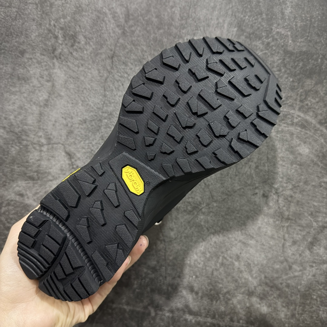 图片[9]-【纯原Top版】凯乐石KAILAS 界山GTX Mid 中帮鞋带款户外运动 防滑耐磨防水 低帮 登山徒步鞋 男款 KAILAS凯乐石品牌是全球三大全系攀登品牌之一，于2003年创立于中国广州，致力于为有攀登梦想的户外运动员及爱好者，研发制造功能性专业装备，满足他们在极限环境下安全舒适的需求，凯乐石专注于科技面料的开发及专业功能设计，产品线覆盖登山、攀岩、徒步、越野跑山、露营、旅行等多项户外运动，通过运动员的测试反馈，不断进化迭代，产品荣获国内外大奖71座，发明专利21个，更突破性的自主研发攀登器械，打造出中国的攀登硬实力 尺码：40-45含半码-选品中心