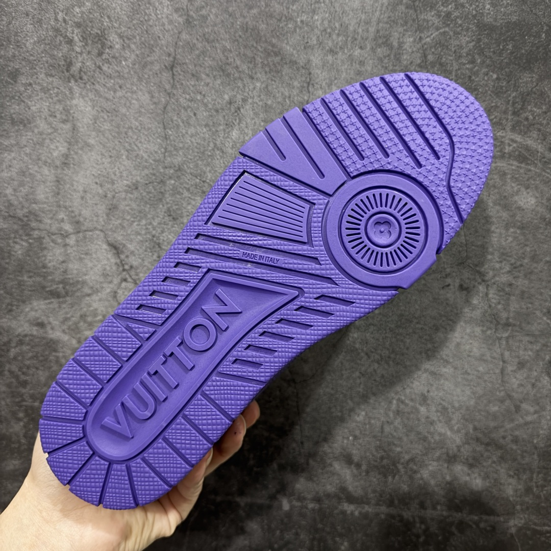 图片[9]-【天花板/Goat版】 市场最强版 没有之一的存在💪🏻 Louis Vuitton LV Trainer 系列全新版上架 手里有正品的可以对比下🆚懂货的看细节‼️ 此版品质是市场从未达到的新高度！ 整体版型 皮料 牛仔布的色差 压花纹路清晰度 后跟版型等等 都可以自行对比[机智]吊打市场所有货，怒甩十条街的那种，直接来正品对比图🆚，欢迎拿市场各大工厂的货来对比！ 尺码：39-45码-选品中心