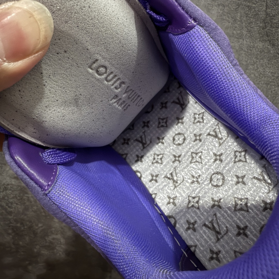 图片[10]-【天花板/Goat版】 市场最强版 没有之一的存在💪🏻 Louis Vuitton LV Trainer 系列全新版上架 手里有正品的可以对比下🆚懂货的看细节‼️ 此版品质是市场从未达到的新高度！ 整体版型 皮料 牛仔布的色差 压花纹路清晰度 后跟版型等等 都可以自行对比[机智]吊打市场所有货，怒甩十条街的那种，直接来正品对比图🆚，欢迎拿市场各大工厂的货来对比！ 尺码：39-45码-选品中心