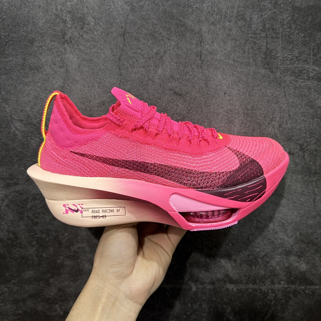 【碳科技纯原】Nk Zoom AlphaFly Next% 4 阿尔法飞行4代 2025年全新超级马拉松全掌碳板跑鞋 FD8315-601  市场顶级版本 跑鞋第一梯队 专业跑鞋‼️ 原标原盒 全掌真碳版 真Zoom X气垫 配件齐 有配正确配套防尘布袋 真材实料 假一赔十‼️ 正确大底刷漆（鞋底部分黑色刷漆有裂纹） 鞋款搭载两个Airzoom缓震配置，全掌型碳纤维板，缔造出色推进感；中底ZoomX 泡绵从后跟延伸至鞋头，超强回弹性 💪🏻 空气动力学造型则依然保留。前掌采用镂空设计，让鞋底的碳板配置得以可视化 造型更具未来感。   尺码：36 36.5 37.5 38 38.5 39 40 40.5 41 42 42.5 43 44 44.5 45-选品中心