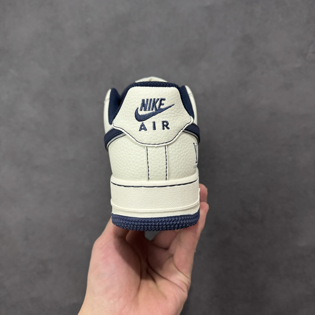 图片[4]-【定制版】Nike Air Force 1\’07 Low LV联名 深蓝经典老花 空军一号低帮休闲板鞋  #原楦头原纸板 高端定制鞋盒 原厂鞋底 超高清洁度 细节完美 货号：HH7518-078  尺码：36 36.5 37.5 38 38.5 39 40 40.5 41 42 42.5 43 44 44.5 45-选品中心