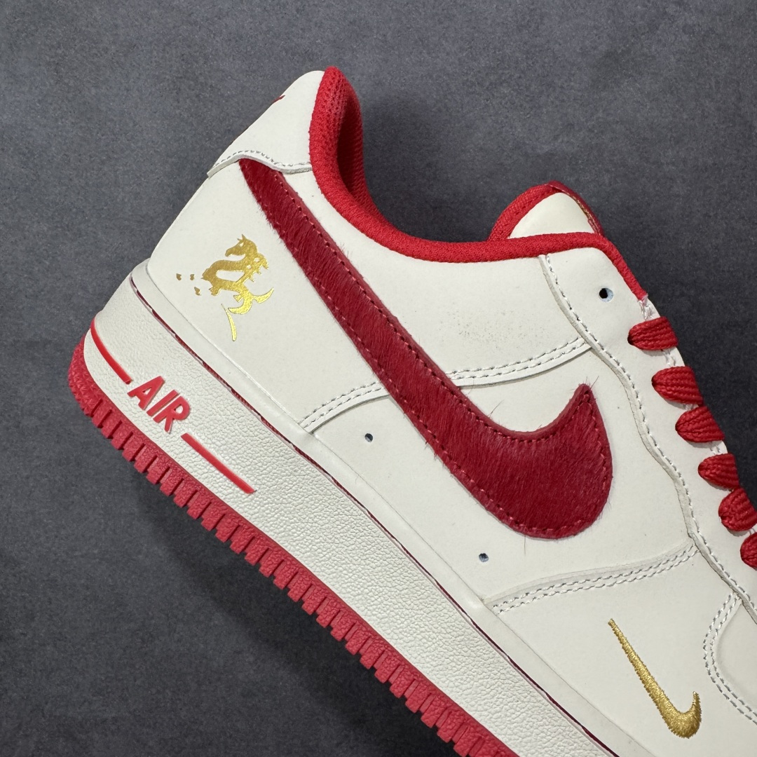 图片[6]-【定制版】NIke Air Force 1 \’07 Low “马年限定–米白嫣红” 空军一号低帮 运动鞋 休闲鞋 折边针车 工艺难度大 原楦头原纸板 高端定制鞋盒 原厂鞋底 超高清洁度 细节完美 货号：NH0601-513 尺码：36 36.5 37.5 38 38.5 39 40 40.5 41 42 42.5 43 44 44.5 45-选品中心