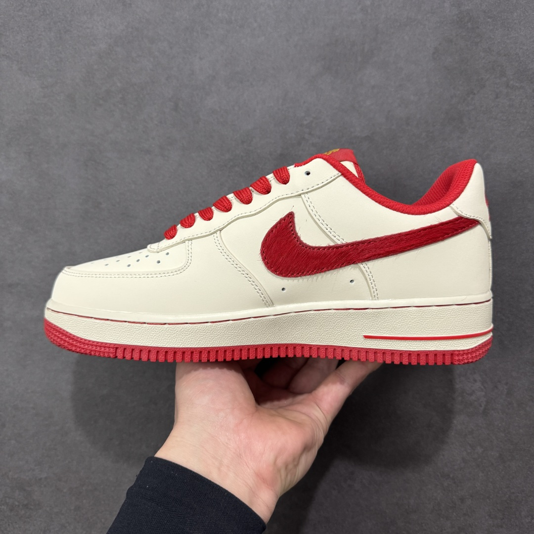 图片[2]-【定制版】NIke Air Force 1 \’07 Low “马年限定–米白嫣红” 空军一号低帮 运动鞋 休闲鞋 折边针车 工艺难度大 原楦头原纸板 高端定制鞋盒 原厂鞋底 超高清洁度 细节完美 货号：NH0601-513 尺码：36 36.5 37.5 38 38.5 39 40 40.5 41 42 42.5 43 44 44.5 45-选品中心