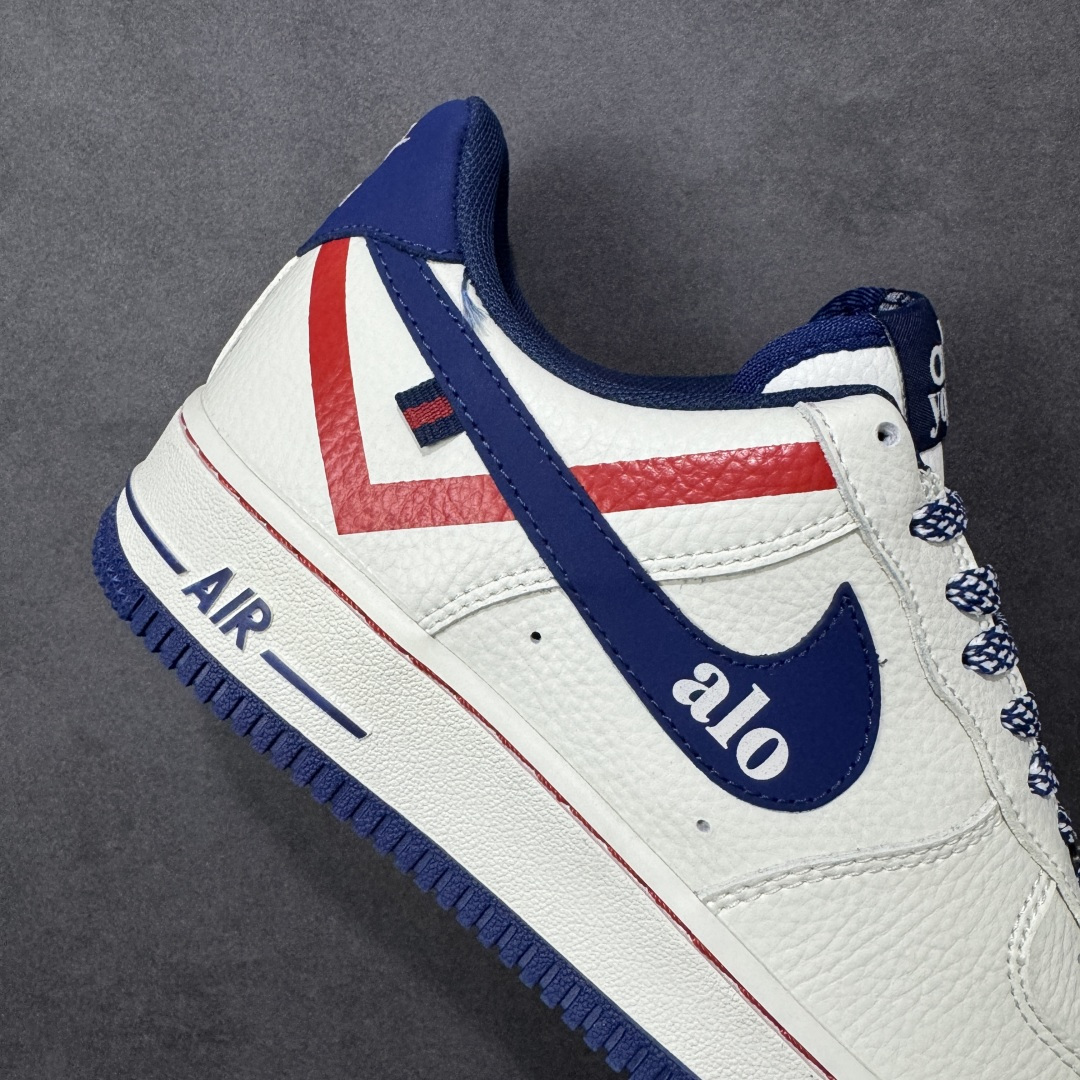图片[6]-【定制版】公司级NIke Air Force 1 \’07 Low “alo联名–奶白红蓝” 空军一号低帮 运动鞋 休闲鞋 折边针车 工艺难度大 原楦头原纸板 高端定制鞋盒 原厂鞋底 超高清洁度 细节完美 货号：XY9025-011 尺码：36 36.5 37.5 38 38.5 39 40 40.5 41 42 42.5 43 44 44.5 45-选品中心