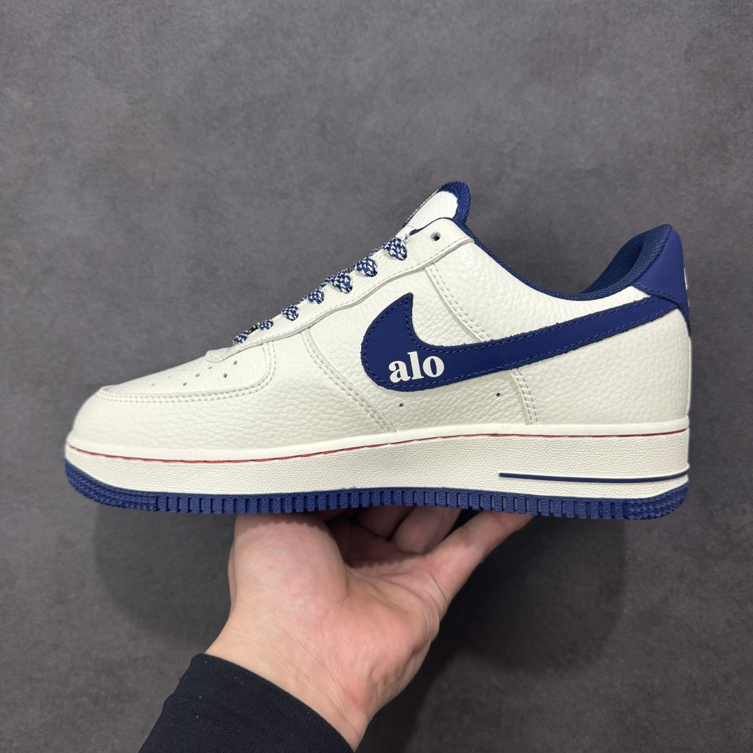 图片[2]-【定制版】公司级NIke Air Force 1 \’07 Low “alo联名–奶白红蓝” 空军一号低帮 运动鞋 休闲鞋 折边针车 工艺难度大 原楦头原纸板 高端定制鞋盒 原厂鞋底 超高清洁度 细节完美 货号：XY9025-011 尺码：36 36.5 37.5 38 38.5 39 40 40.5 41 42 42.5 43 44 44.5 45-选品中心