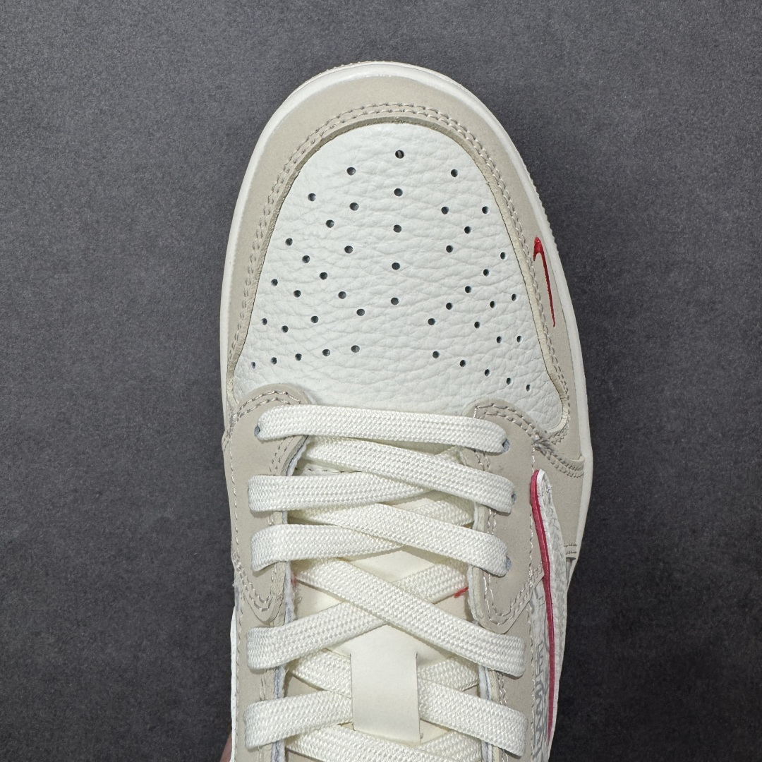 图片[8]-【定制版】高端定制 Travis Scott x Jordan 1 Low 马年限定-素底嫣红 倒勾低帮休闲版本 原厂全头层皮 高级夜光效果 大厂纯原品质出货 纯正版型 定制鞋盒 皮料切割干净无任何毛边 细节完美 超高清洁度 货号：NH0601-062 尺码：36 36.5 37.5 38 38.5 39 40 40.5 41 42 42.5 43 44 44.5 45-选品中心