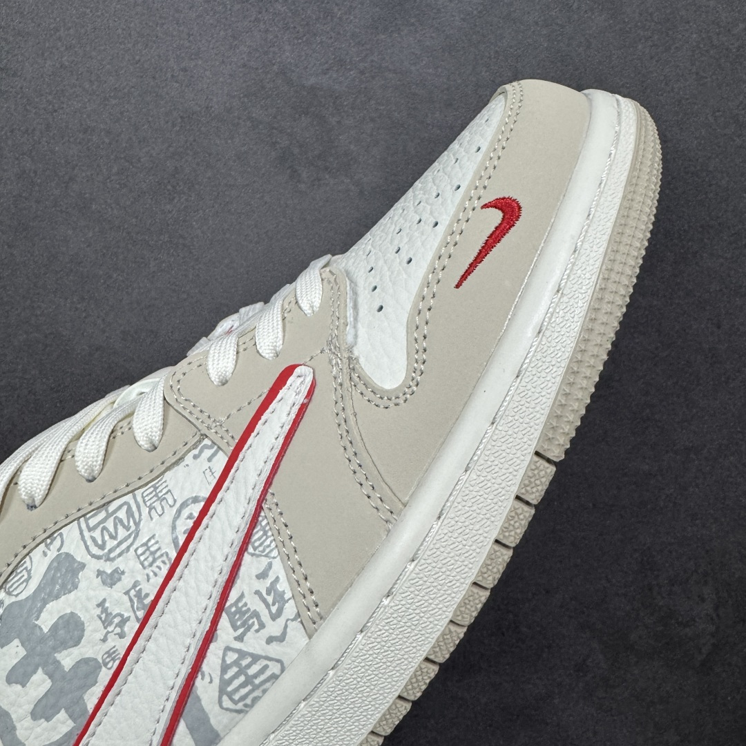 图片[5]-【定制版】高端定制 Travis Scott x Jordan 1 Low 马年限定-素底嫣红 倒勾低帮休闲版本 原厂全头层皮 高级夜光效果 大厂纯原品质出货 纯正版型 定制鞋盒 皮料切割干净无任何毛边 细节完美 超高清洁度 货号：NH0601-062 尺码：36 36.5 37.5 38 38.5 39 40 40.5 41 42 42.5 43 44 44.5 45-选品中心