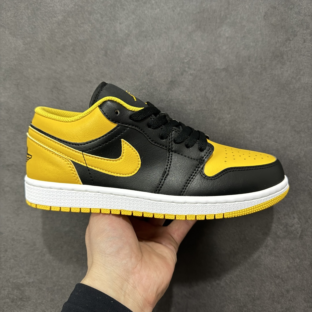 【H11版本】耐克Nike Air Jordan 1 AJ1经典复古经典低帮百搭文化篮球鞋 553558-072 公司级真标半码制#原档案原数据开发版型#采用荔枝纹头层皮革鞋面材质#原厂立体填充鞋舌海绵#中底注胶孔及缜密中底拉帮工艺#原数据开发模具大底 尺码：35.5 36 36.5 37.5 38 38.5 39 40 40.5 41 42 42.5 43 44 44.5 45 46 47.5 编码：H11B250260-选品中心