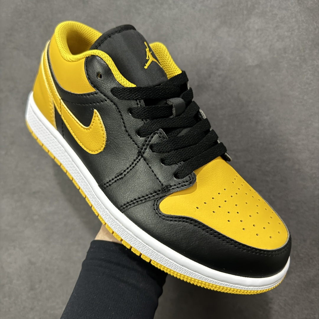 图片[3]-【H11版本】耐克Nike Air Jordan 1 AJ1经典复古经典低帮百搭文化篮球鞋 553558-072 公司级真标半码制#原档案原数据开发版型#采用荔枝纹头层皮革鞋面材质#原厂立体填充鞋舌海绵#中底注胶孔及缜密中底拉帮工艺#原数据开发模具大底 尺码：35.5 36 36.5 37.5 38 38.5 39 40 40.5 41 42 42.5 43 44 44.5 45 46 47.5 编码：H11B250260-选品中心