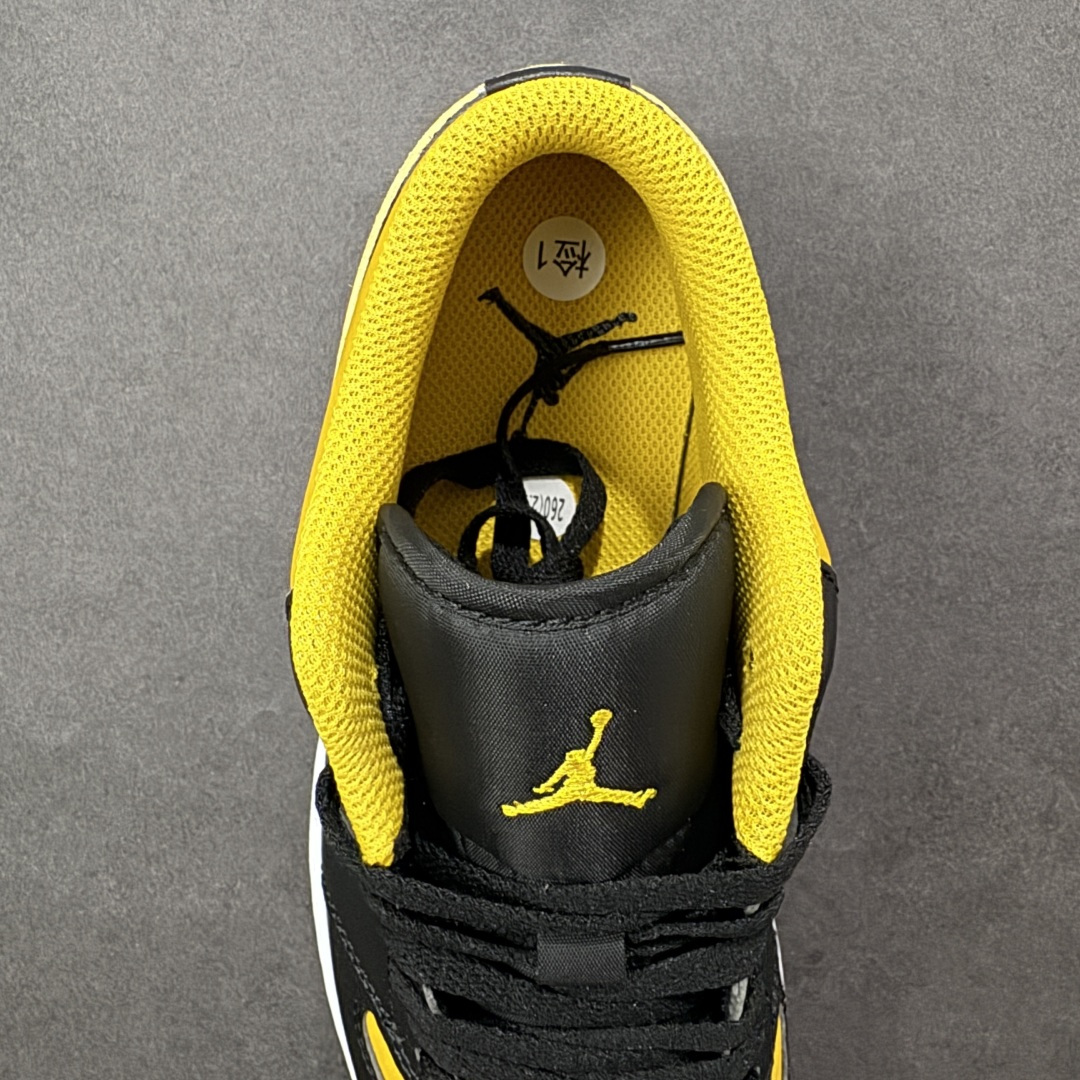 图片[7]-【H11版本】耐克Nike Air Jordan 1 AJ1经典复古经典低帮百搭文化篮球鞋 553558-072 公司级真标半码制#原档案原数据开发版型#采用荔枝纹头层皮革鞋面材质#原厂立体填充鞋舌海绵#中底注胶孔及缜密中底拉帮工艺#原数据开发模具大底 尺码：35.5 36 36.5 37.5 38 38.5 39 40 40.5 41 42 42.5 43 44 44.5 45 46 47.5 编码：H11B250260-选品中心