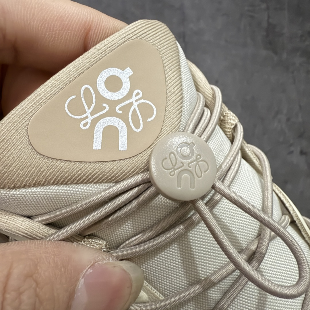 图片[7]-【莞产顶级】LOEWE罗意威 x ON昂跑 联名款 Cloudsolo系列 •原鞋一致橡胶底 原版高弹MD 加爆米花料 •正确后跟小蛮腰 •Logo立体有光泽度 •正确鞋头饱满立体 •鞋舌TPU立体高频 •正确鞋面网布多层厚实材料 •后跟织带高频立体 织带上浆加硬 •正确鞋带头滴胶柔软 •正确鞋垫前薄后厚有弹性（欧奈斯材料，非普通海玻璃） 尺码：36 36.5 37 37.5 38 38.5 39 40 40.5 41 42 42.5 43 44 44.5 45 46（真半码）-选品中心