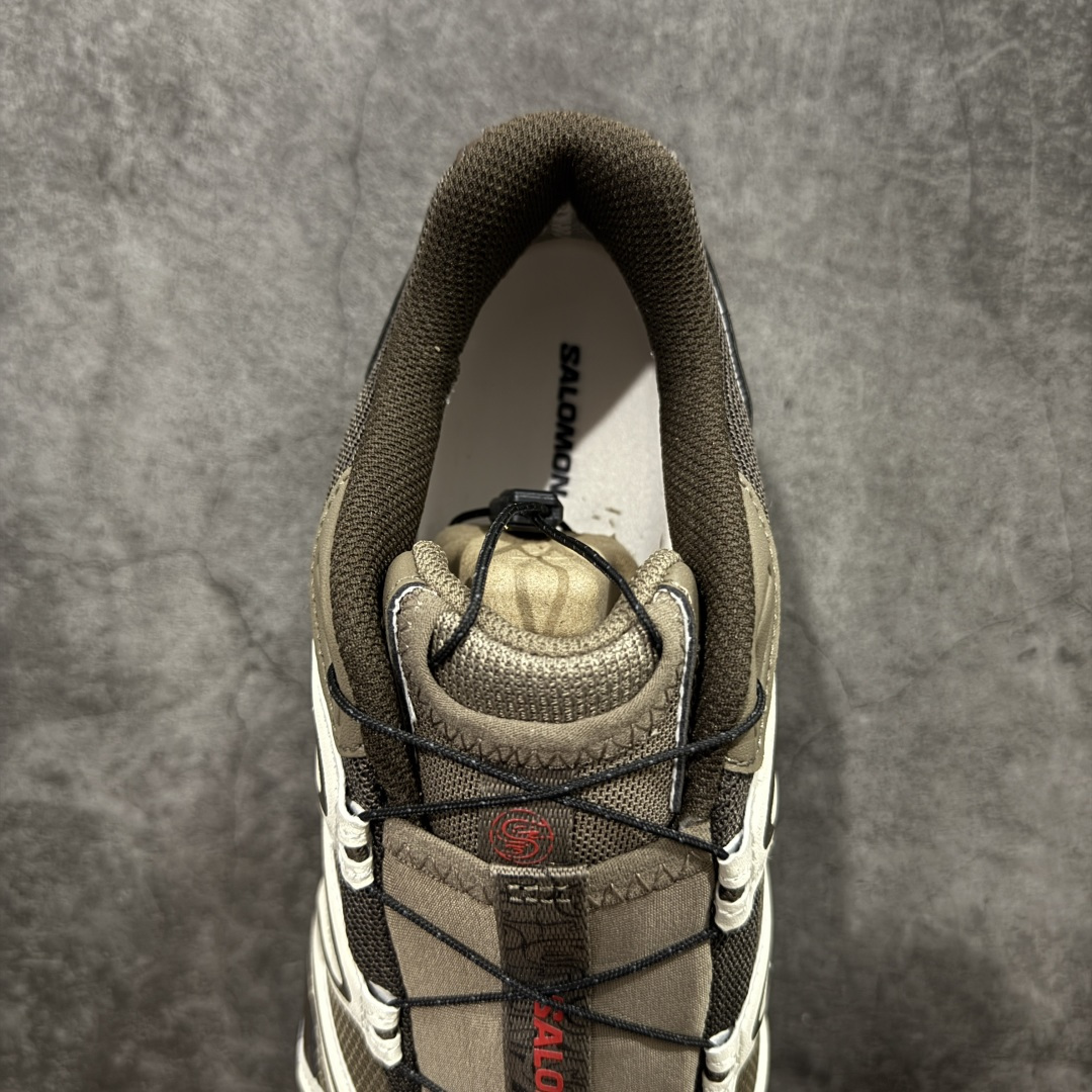 图片[8]-【绿x升级版】Salomon XT-QUEST ADV 萨洛蒙情侣款户外机能鞋 马年限定 茶马古道 492789 全新绿x升级版 品质大改进 ‼️ 全鞋改进为原厂一致材料打造 全新修长鞋型 相对老版臃肿鞋型 此版的版型更正 全新玻璃冲刀 清洁度提升 同步原版左右鞋带孔的间距加大（之前老版间距太小） 网面与鞋头材料校对一致无色差（老版网面有色差） 鞋后跟反口V字定型同步zp（老版臃肿为U字后跟反口） 鞋舌两侧鞋帮脚踝处更加直挺（之前老版往中间踏） 鞋盒黑盒改正为原版牛皮纸鞋盒 鞋头处添加☯️太极标 所有细节多次修改校正 坚持同步原版无差别 毋庸置疑全市场最好的版本💪🏻终端优势供应 尺码：36-46-选品中心