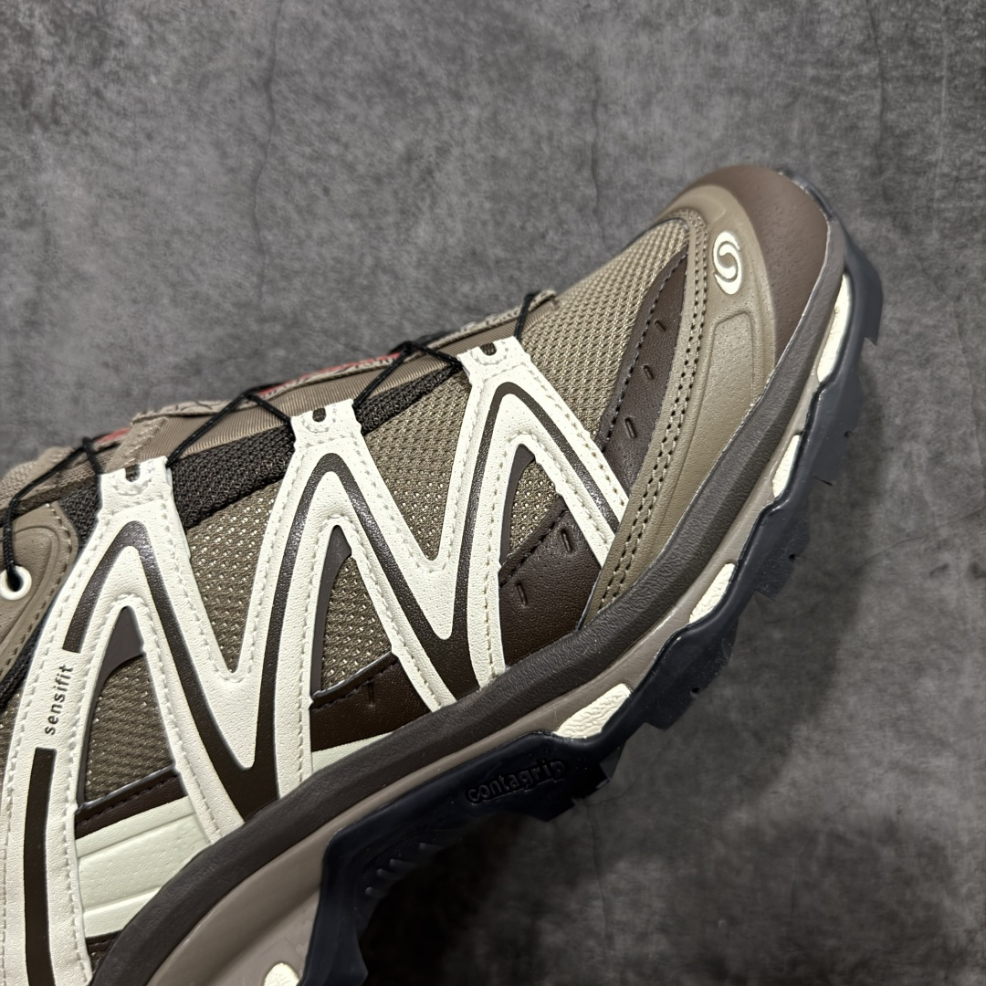 图片[6]-【绿x升级版】Salomon XT-QUEST ADV 萨洛蒙情侣款户外机能鞋 马年限定 茶马古道 492789 全新绿x升级版 品质大改进 ‼️ 全鞋改进为原厂一致材料打造 全新修长鞋型 相对老版臃肿鞋型 此版的版型更正 全新玻璃冲刀 清洁度提升 同步原版左右鞋带孔的间距加大（之前老版间距太小） 网面与鞋头材料校对一致无色差（老版网面有色差） 鞋后跟反口V字定型同步zp（老版臃肿为U字后跟反口） 鞋舌两侧鞋帮脚踝处更加直挺（之前老版往中间踏） 鞋盒黑盒改正为原版牛皮纸鞋盒 鞋头处添加☯️太极标 所有细节多次修改校正 坚持同步原版无差别 毋庸置疑全市场最好的版本💪🏻终端优势供应 尺码：36-46-选品中心