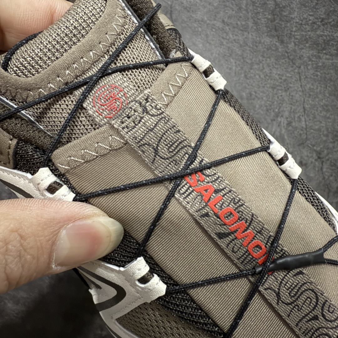 图片[6]-【绿x升级版】Salomon XT-QUEST ADV 萨洛蒙情侣款户外机能鞋 马年限定 茶马古道 492789 全新绿x升级版 品质大改进 ‼️ 全鞋改进为原厂一致材料打造 全新修长鞋型 相对老版臃肿鞋型 此版的版型更正 全新玻璃冲刀 清洁度提升 同步原版左右鞋带孔的间距加大（之前老版间距太小） 网面与鞋头材料校对一致无色差（老版网面有色差） 鞋后跟反口V字定型同步zp（老版臃肿为U字后跟反口） 鞋舌两侧鞋帮脚踝处更加直挺（之前老版往中间踏） 鞋盒黑盒改正为原版牛皮纸鞋盒 鞋头处添加☯️太极标 所有细节多次修改校正 坚持同步原版无差别 毋庸置疑全市场最好的版本💪🏻终端优势供应 尺码：36-46-选品中心