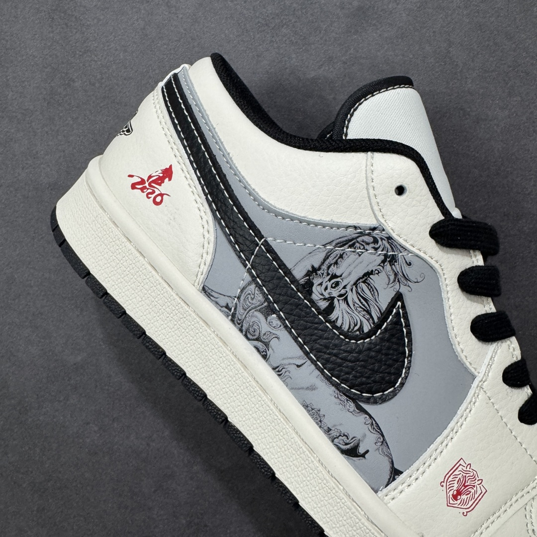 图片[6]-【定制版】Air Jordan 1 Low AJ1 乔1 2026 马年限定 高端定制 低帮复古篮球鞋  #定制皮料 原厂3D打印 定制鞋盒 原楦原纸板 纯正空军版型 内置全掌气垫 货号：FF9989-034  尺码：36 36.5 37.5 38 38.5 39 40 40.5 41 42 42.5 43 44 44.5 45-选品中心