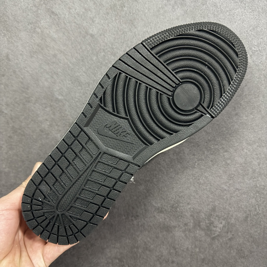 图片[9]-【定制版】Air Jordan 1 Low AJ1 乔1 2026 马年限定 高端定制 低帮复古篮球鞋  #定制皮料 原厂3D打印 定制鞋盒 原楦原纸板 纯正空军版型 内置全掌气垫 货号：FF9989-034  尺码：36 36.5 37.5 38 38.5 39 40 40.5 41 42 42.5 43 44 44.5 45-选品中心