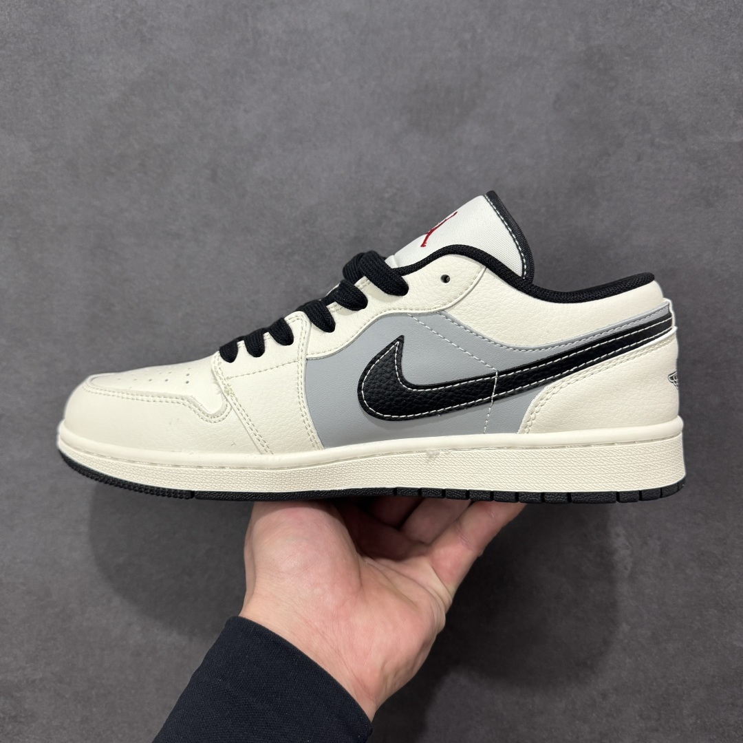 图片[2]-【定制版】Air Jordan 1 Low AJ1 乔1 2026 马年限定 高端定制 低帮复古篮球鞋  #定制皮料 原厂3D打印 定制鞋盒 原楦原纸板 纯正空军版型 内置全掌气垫 货号：FF9989-034  尺码：36 36.5 37.5 38 38.5 39 40 40.5 41 42 42.5 43 44 44.5 45-选品中心