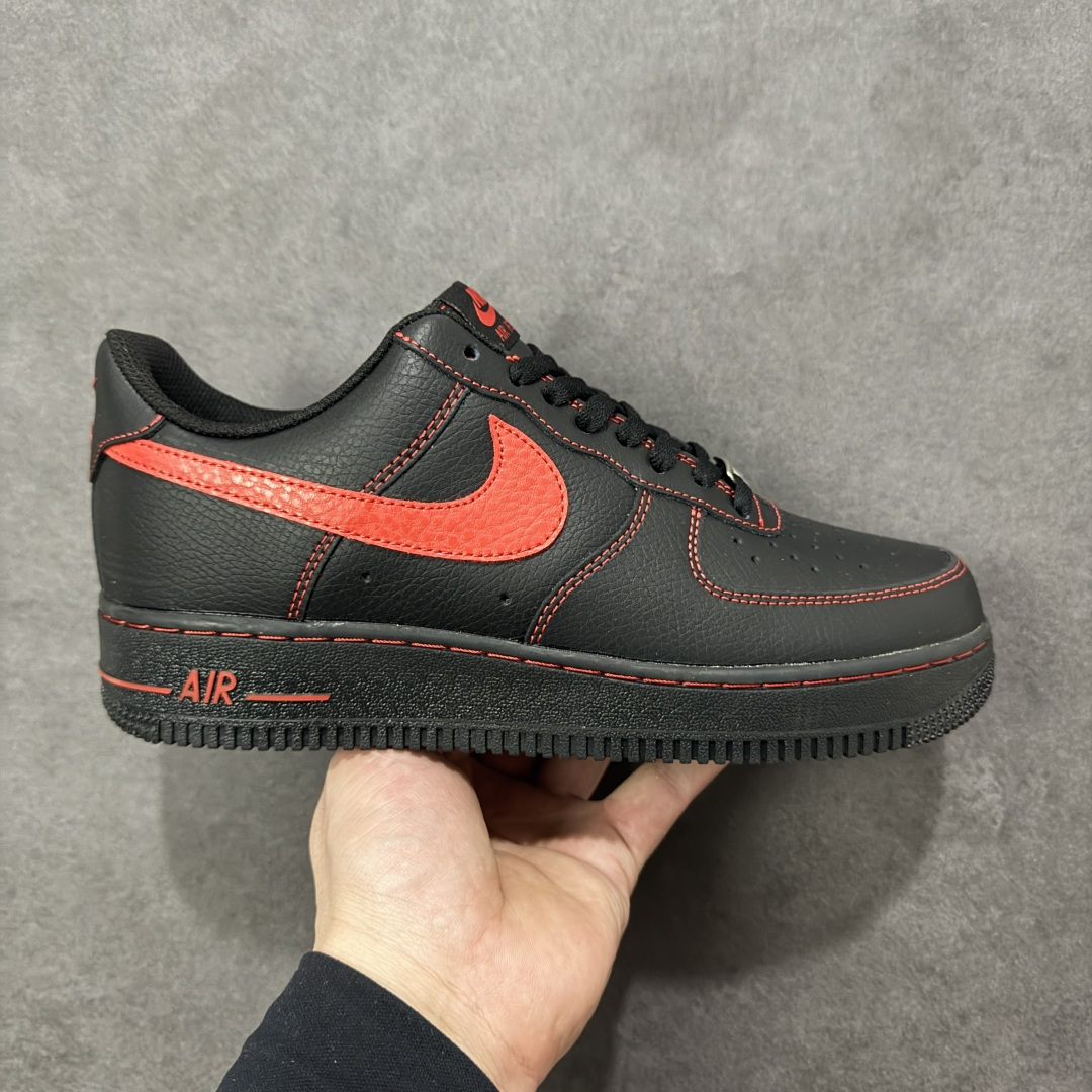 【定制版】Nike Air Force 1\'07 Low 黑红 空军一号低帮休闲板鞋 #定制皮料 原厂3D打印 定制鞋盒 原楦原纸板 纯正空军版型 内置全掌气垫 货号:ZH0316-142 尺码:36 36.5 37.5 38 38.5 39 40 40.5 41 42 42.5 43 44 44.5 45-选品中心