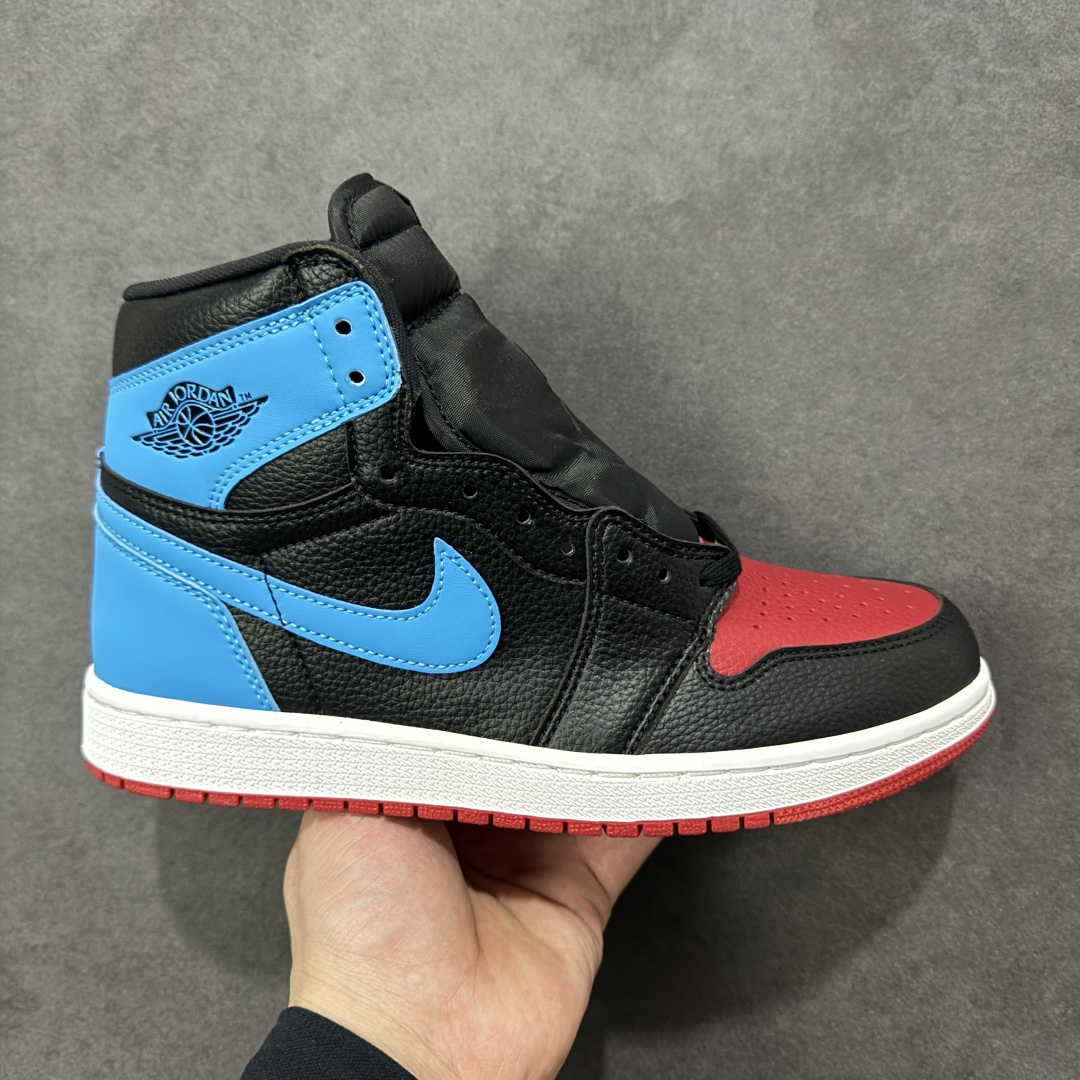 【H11版本】耐克Nike Air Jordan 1 Retro High OG AJ1代经典复古经典高帮百搭文化篮球鞋 CD0461-046 公司级真标半码制#原档案原数据开发版型#采用荔枝纹头层皮革鞋面材质#原厂立体填充鞋舌海绵#中底注胶孔及缜密中底拉帮工艺#原数据开发模具大底 尺码: 35.5 36 36.5 37.5 38 38.5 39 40 40.5 41 42 42.5 43 44 44.5 45 46 47.5 48.5 编码:H11B290300-选品中心