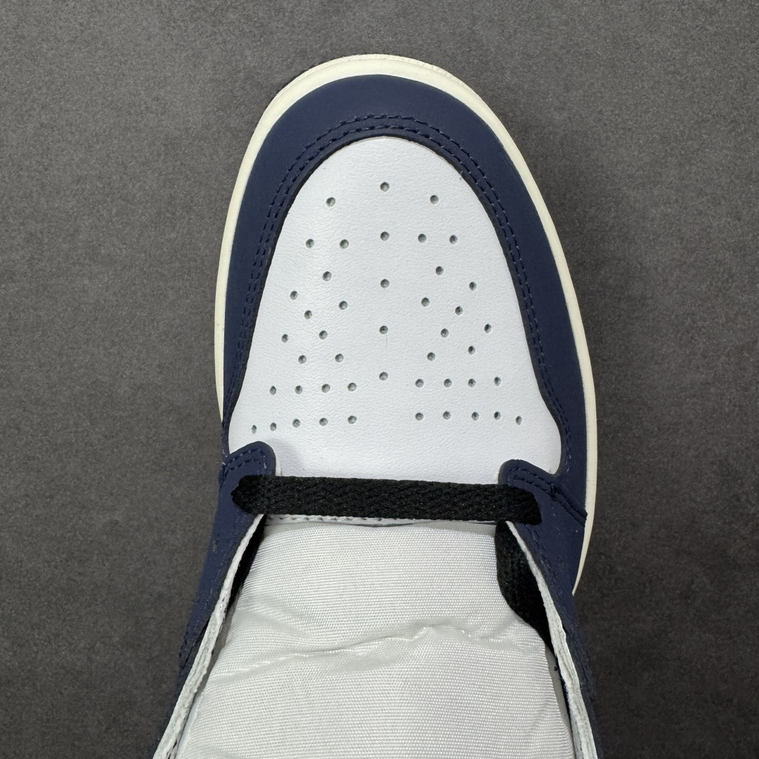 图片[8]-【H11版本】耐克Nike Air Jordan 1 Retro High OG AJ1代经典复古经典高帮百搭文化篮球鞋 DZ5485-401 公司级真标半码制#原档案原数据开发版型#采用荔枝纹头层皮革鞋面材质#原厂立体填充鞋舌海绵#中底注胶孔及缜密中底拉帮工艺#原数据开发模具大底 尺码： 35.5 36 36.5 37.5 38 38.5 39 40 40.5 41 42 42.5 43 44 44.5 45 46 47.5 48.5 编码：H11B290300-选品中心