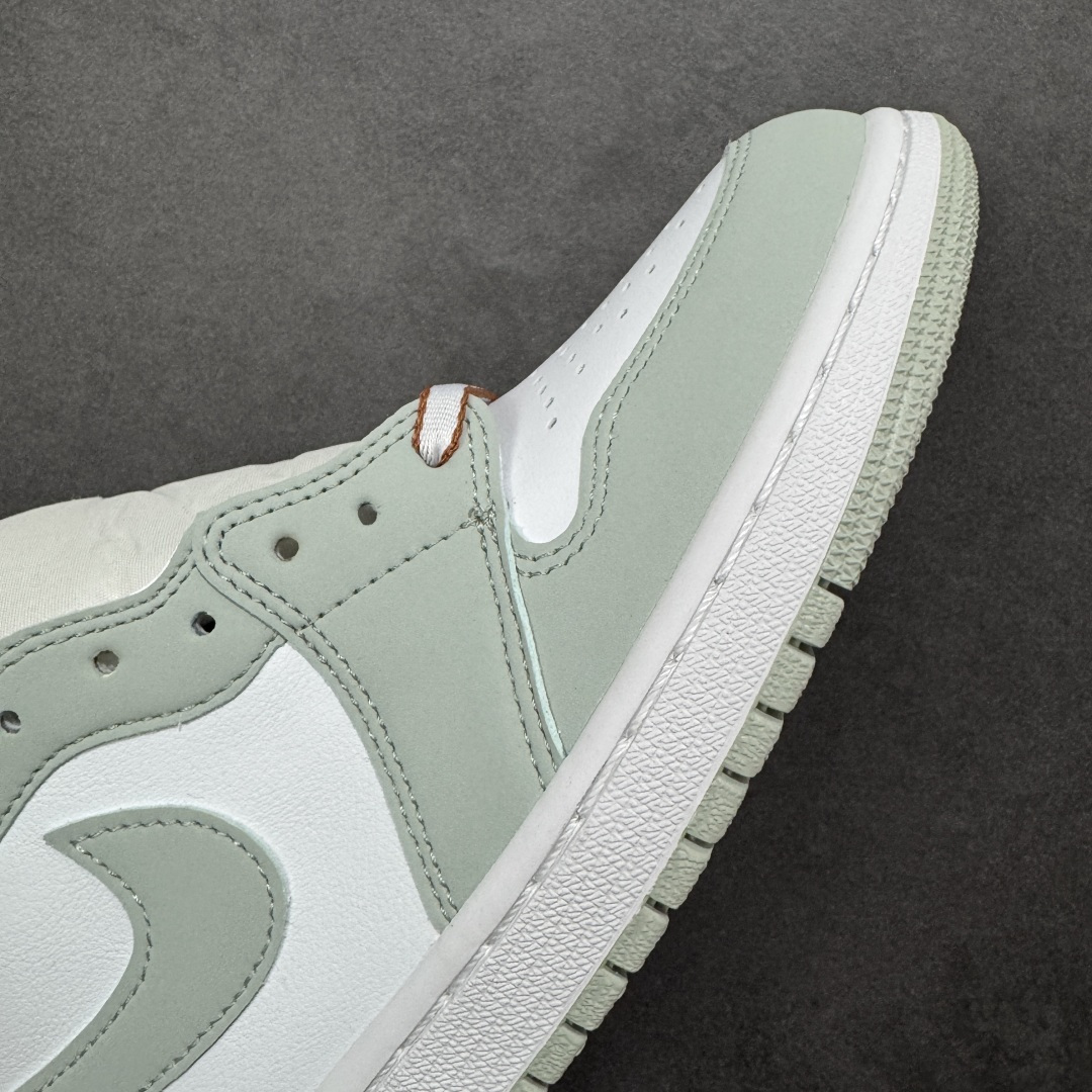 图片[5]-【H11版本】耐克Nike Air Jordan 1 Retro High OG AJ1代经典复古经典高帮百搭文化篮球鞋 CD0461-002 公司级真标半码制#原档案原数据开发版型#采用荔枝纹头层皮革鞋面材质#原厂立体填充鞋舌海绵#中底注胶孔及缜密中底拉帮工艺#原数据开发模具大底 尺码： 35.5 36 36.5 37.5 38 38.5 39 40 40.5 41 42 42.5 43 44 44.5 45 46 47.5 48.5 编码：H11B290300-选品中心