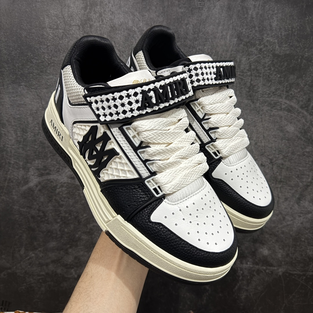 【佛山超A版】AMIRI 埃米尔 MA Skyline系列 复古 厚底 魔术贴 情侣款 休闲运动板鞋 全新MA Skyline系列，立体MA QUAD点缀，采用双色橡胶鞋底搭配质感皮革鞋面，闭合方式采用魔术贴＋鞋带，个性复古篮球风格 ▪️面料： 原版定制进口头层牛皮 ▪️内里： 原版定制透气网里 ▪️大底： 原版开模防滑橡胶材质 ▪️底厚： 4CM ▪️尺码： 男款39-46-选品中心