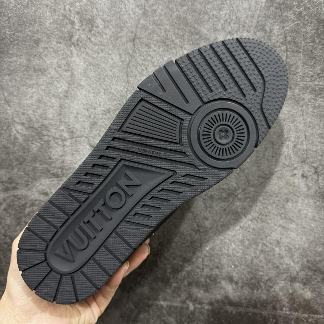 图片[9]-【XC版本】Louis Vuitton LV Trainer系列 新配色入库上架 市场货一堆的东西没必要做文案吹嘘 实拍如图 所见即所得 细节细揣摩 让你感受真正的好货 尺码： 39 40 41 42 43 44 45 46-选品中心