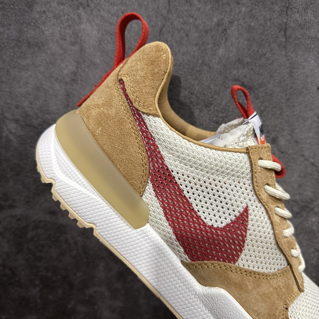 图片[7]-【GX纯原】Tom Sachs x NK Craft Mars Yard 2.0 联名宇航员神游太空百搭休闲运动透气慢跑鞋 复古做旧黄红勾 目前市场最正确版本 原厂网面 正确钩子刷漆 区别市场一眼假刷漆钩子 真碳板大底 版型完美 细节到位 经过五年时间的等待，被视为神级球鞋之作的 Craft Mars Yard 终于以 2.0 的姿态回归。艺术家 Tom Sachs 在延续经典外观与配色组合的同时，将Craft Mars Yard 进行全面升级，以更加透气的涤纶经编针织网眼取代之前的特殊 Vectran 材质，并在鞋面上加入 X 型走线提高耐磨特性，而经过改良之后的 SFB 特种部队靴大底亦更加适合在城市环境着用，此外网面层和软木层的双内底设计更是为营造赤脚穿着体验特别优化 货号：IF2885 100 尺码：36 36.5 37.5 38 38.5 39 40 40.5 41 42 42.5 43 44 45 46-选品中心