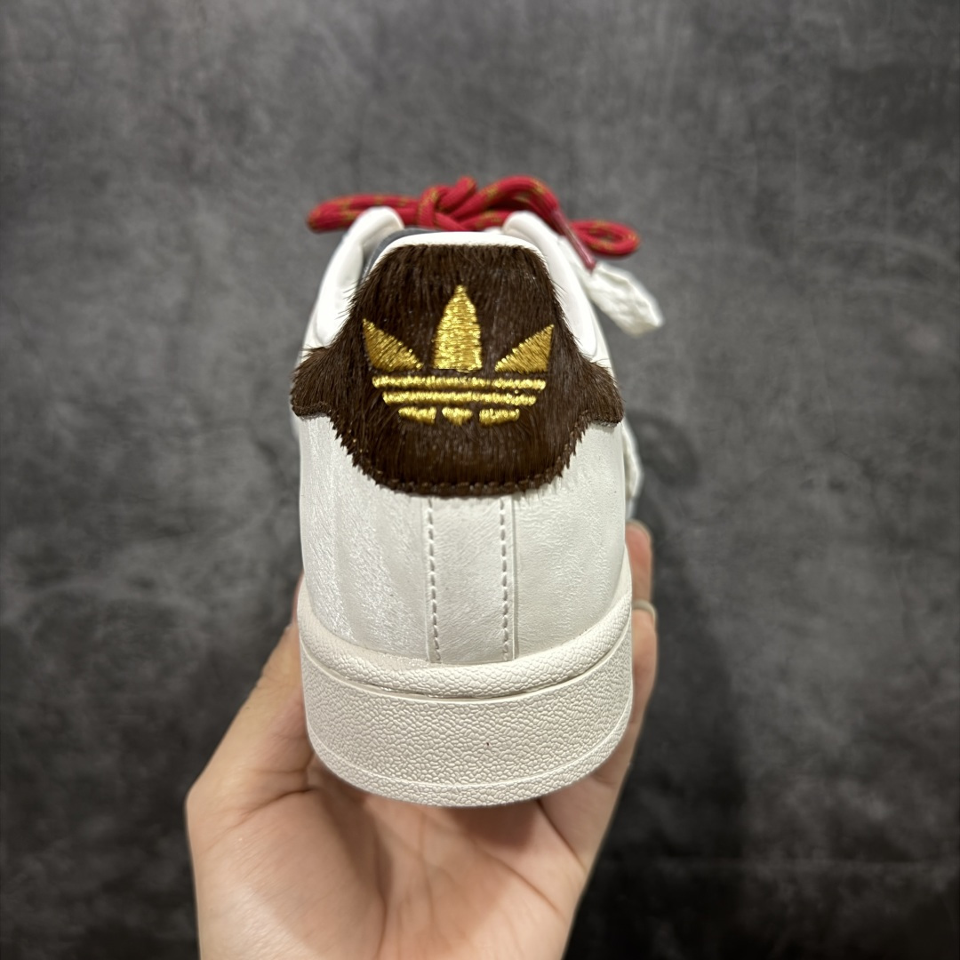 图片[4]-【渠道纯原】Adidas Originals Supetar II 贝壳头 马年限定 官网同步 渠道正品订单 市场唯一顶级货 纳米原材料 顶级头层马毛 升级原楦打造完美鞋型 诠释市场最高工艺水平 区别市面普通真标版本 进出专柜无压力 货号：KJ6293 尺码：35.5 36 36.5 37 38 38.5 39 40 40.5 41 42 42.5 43 44 44.5 45-选品中心