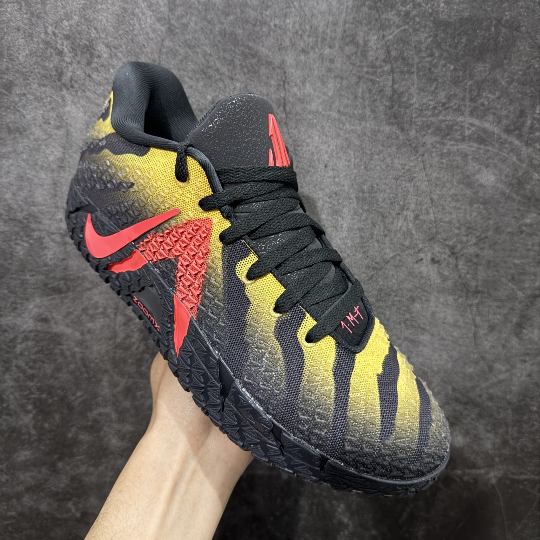 图片[3]-【Top纯原】Jurassic Park x Nike Ja 3 莫兰特三代 舒适贴合 篮球鞋 男款 炭灰色 轻便低帮篮球鞋 IU7240-001 全新版本重磅登场 历时半年全力打造 实战脚感完美 T1品质 完美版型细节做工 【顶配缓震】独家革新搭载 前掌5mm TURBO气垫 兼具贴地与缓震！（正品仅长方形小气垫）➕后掌大马蹄14mm厚 气垫 提高后掌缓震极限 （正品后掌无气垫） 【顶级抗扭】 搭载硬度65HC 发泡中底框架 ➕高强度中足抗扭片 革新升级 赛事级抗扭水平！独此一家 【顶级支撑】鞋身侧向包裹 双层补强层 200斤以上选手 也可驾驭（正品仅一层）对比市场货品偷工减料 不可同日而语！ 气垫气压上脚即可感受！鞋底止滑配方 无需磨合 原地起飞🛫 尺码：40-47.5-选品中心