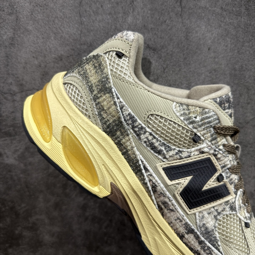图片[7]-【纯原版】New Balance M2010系列 新百伦 复古老爹风网布跑步休闲运动鞋 新百伦经典配色 沿袭了面世之初的经典科技 以ENCAP中底配以升级版 N-ERGY缓震物料 鞋面则采用特色的柔软麂皮搭以NewBalance经典的尼龙网布 低调中还原跑鞋本真 更年轻化的设计理念与材质 让新世代青年得以用全新视角体验经典鞋款的传奇魅力 货号：U2010JG1 尺码：36 37 37.5 38 38.5 39.5 40 40.5 41.5 42 42.5 43 44 45 46-选品中心
