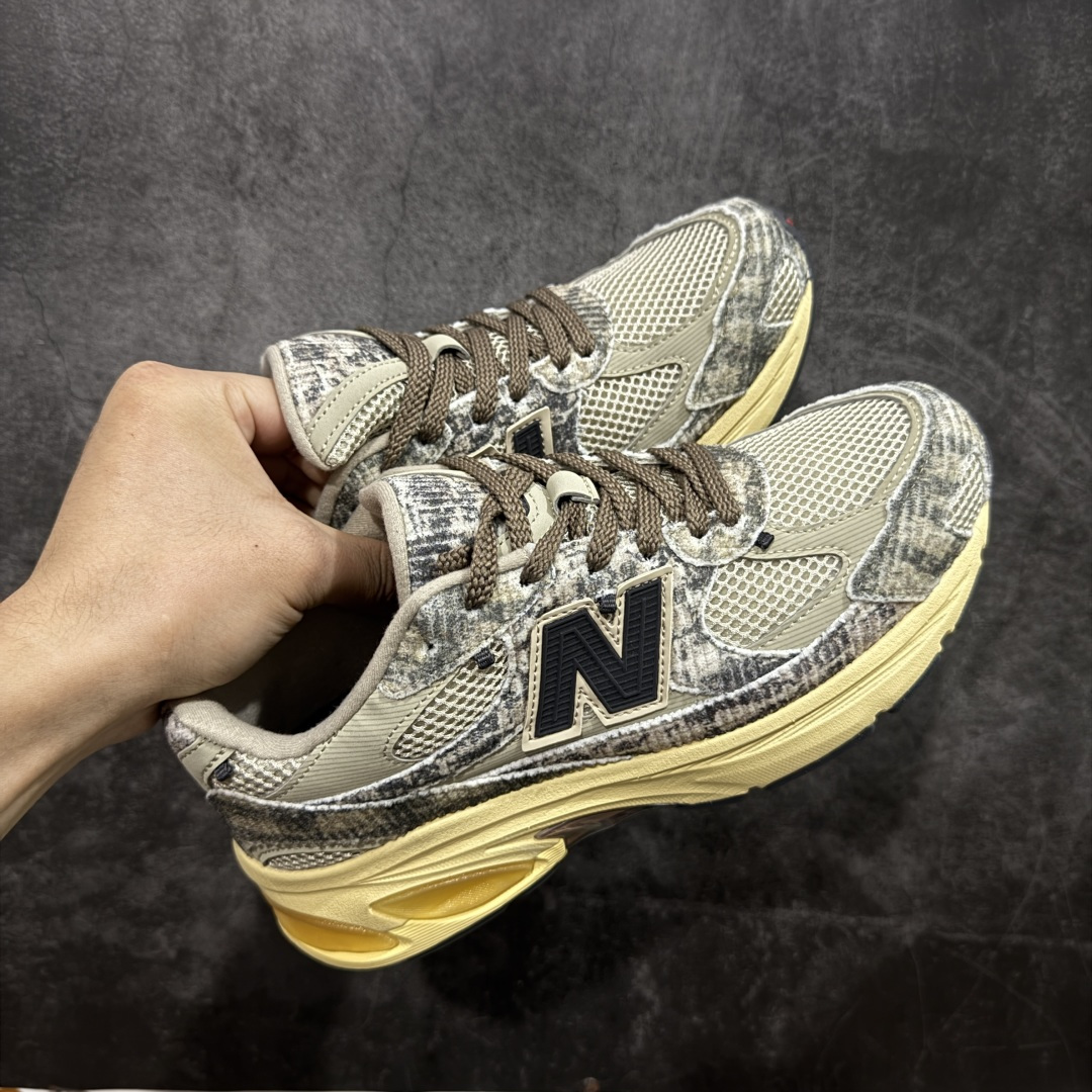 图片[4]-【纯原版】New Balance M2010系列 新百伦 复古老爹风网布跑步休闲运动鞋 新百伦经典配色 沿袭了面世之初的经典科技 以ENCAP中底配以升级版 N-ERGY缓震物料 鞋面则采用特色的柔软麂皮搭以NewBalance经典的尼龙网布 低调中还原跑鞋本真 更年轻化的设计理念与材质 让新世代青年得以用全新视角体验经典鞋款的传奇魅力 货号：U2010JG1 尺码：36 37 37.5 38 38.5 39.5 40 40.5 41.5 42 42.5 43 44 45 46-选品中心