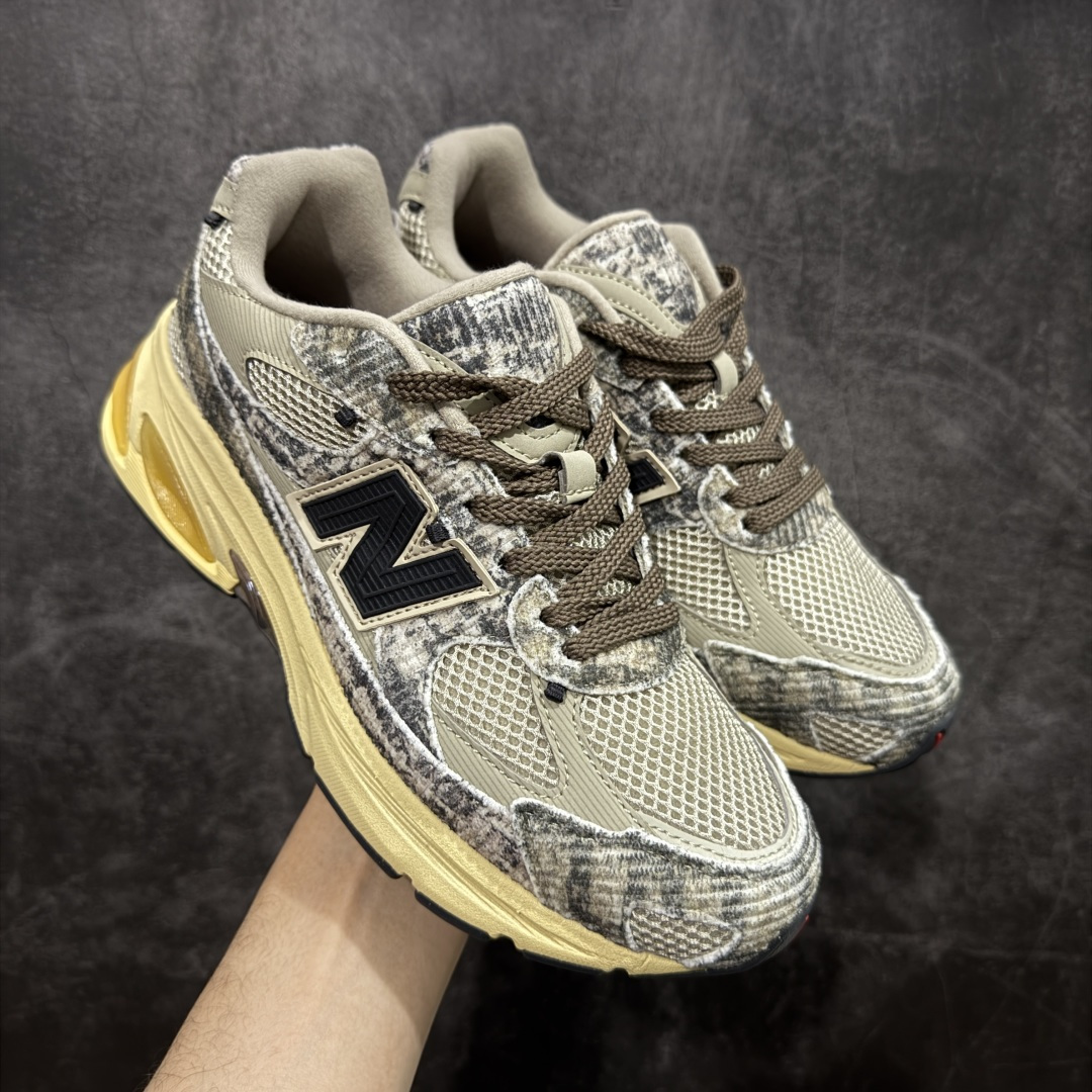 【纯原版】New Balance M2010系列 新百伦 复古老爹风网布跑步休闲运动鞋 新百伦经典配色 沿袭了面世之初的经典科技 以ENCAP中底配以升级版 N-ERGY缓震物料 鞋面则采用特色的柔软麂皮搭以NewBalance经典的尼龙网布 低调中还原跑鞋本真 更年轻化的设计理念与材质 让新世代青年得以用全新视角体验经典鞋款的传奇魅力 货号：U2010JG1 尺码：36 37 37.5 38 38.5 39.5 40 40.5 41.5 42 42.5 43 44 45 46-选品中心